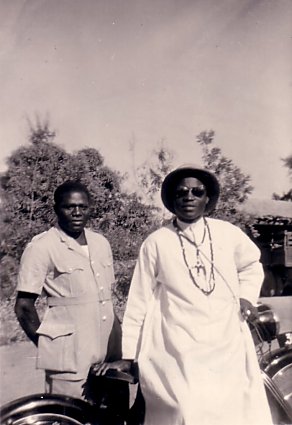 Pater Denis Tapsoba als jonge Missionaris van Afrika te Koudougou